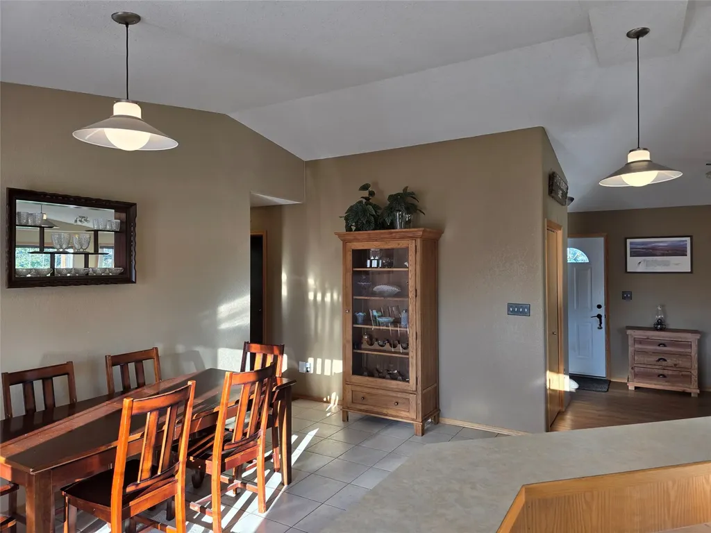 229 Central Ave Central Avenue Sweet Grass MT 59484