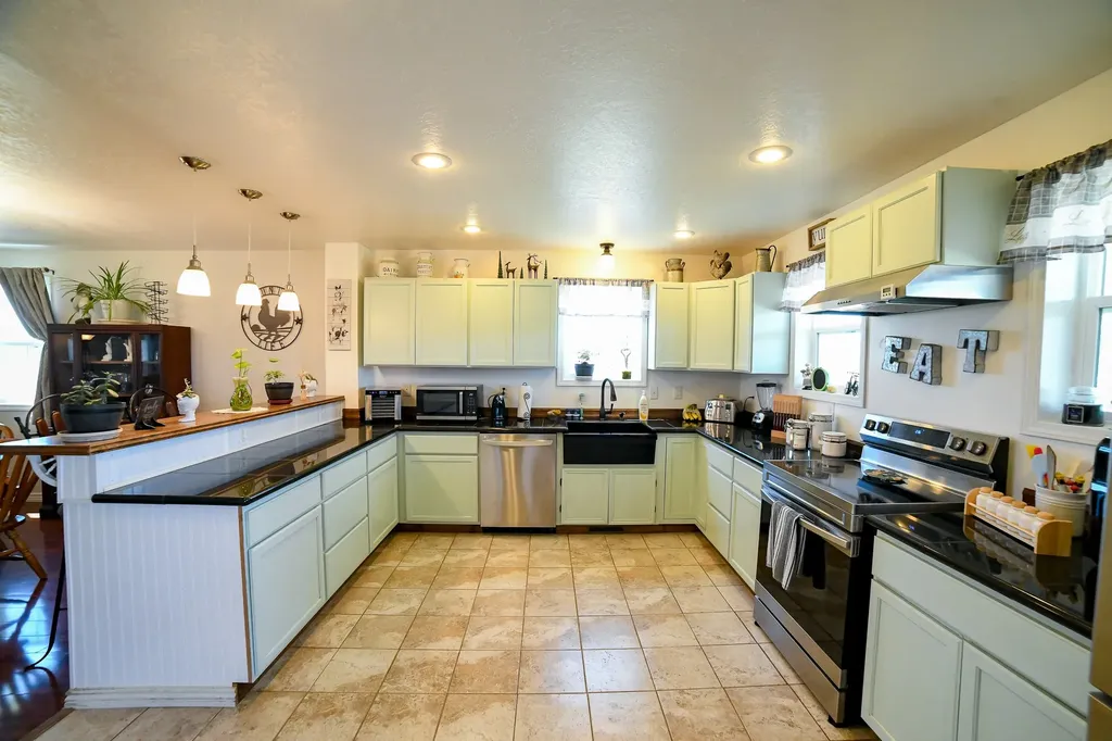 830 1st Avenue Vaughn MT 59487