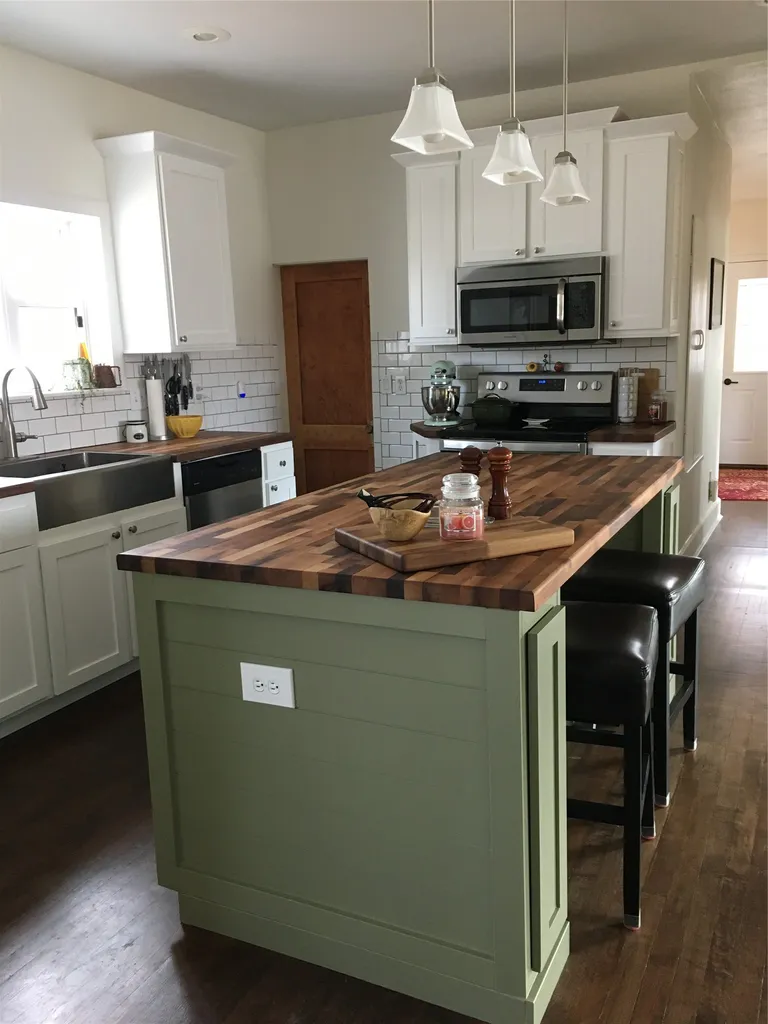724 4th Street Valier MT 59486