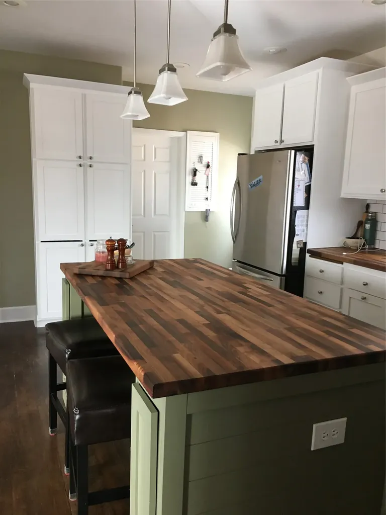 724 4th Street Valier MT 59486