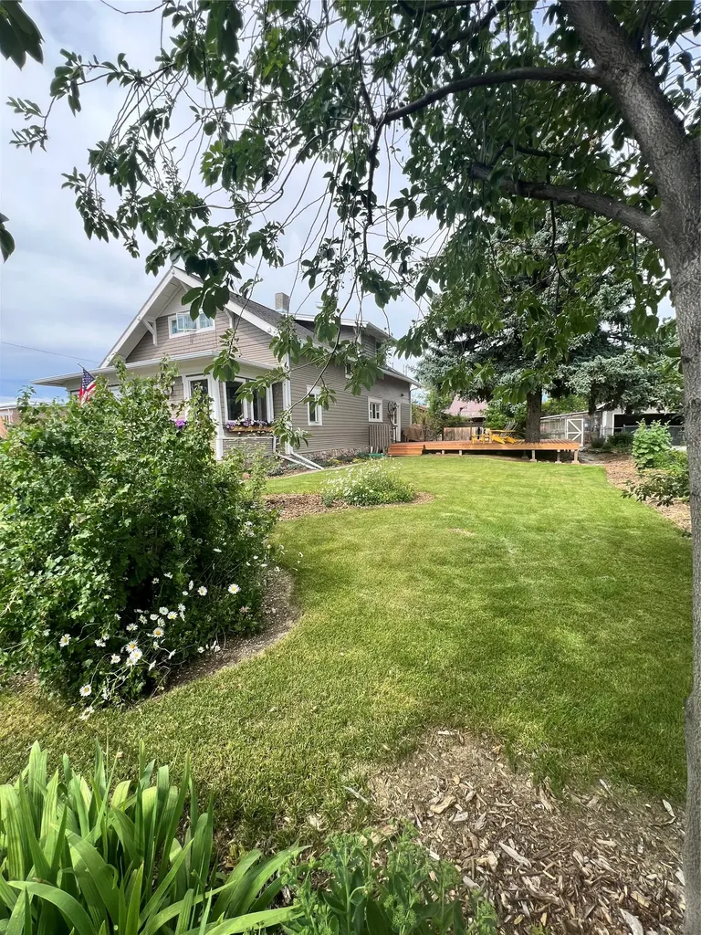 724 4th Street Valier MT 59486