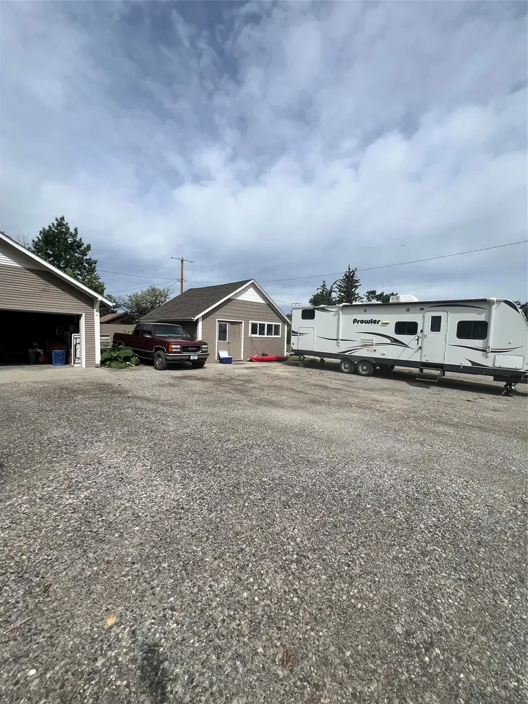 724 4th Street Valier MT 59486