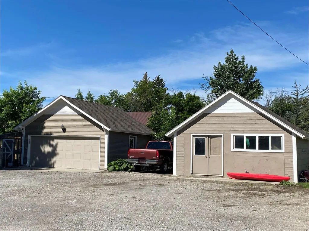 724 4th Street Valier MT 59486