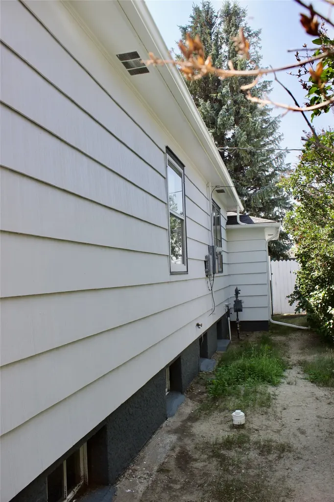 104 2nd Avenue SW Cut Bank MT 59427