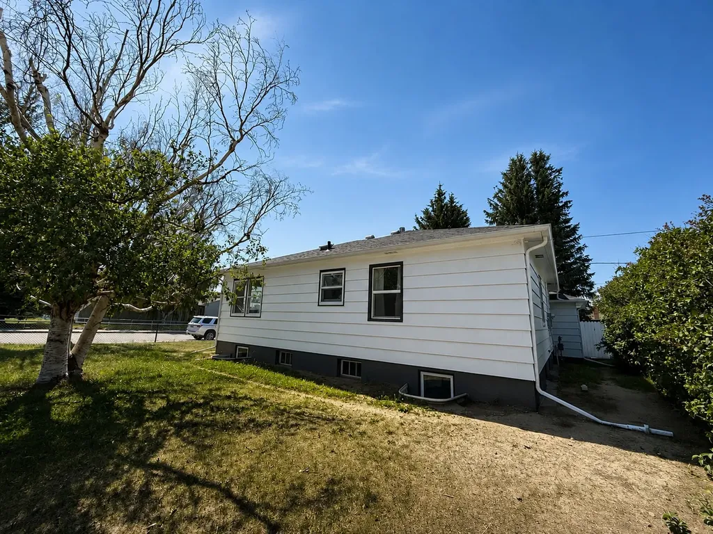 104 2nd Avenue SW Cut Bank MT 59427