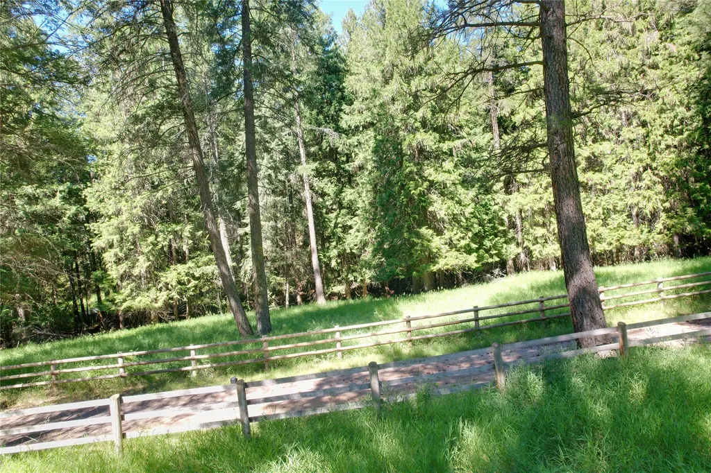 Nnn Buckskin Lane Frenchtown MT 59834