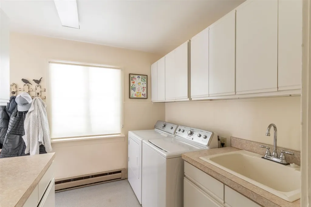 21034 Mt Highway 35 Bigfork MT 59911
