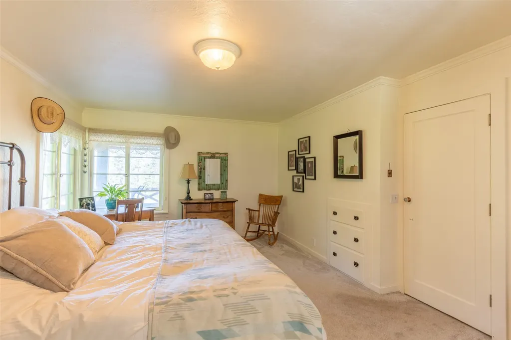 21034 Mt Highway 35 Bigfork MT 59911