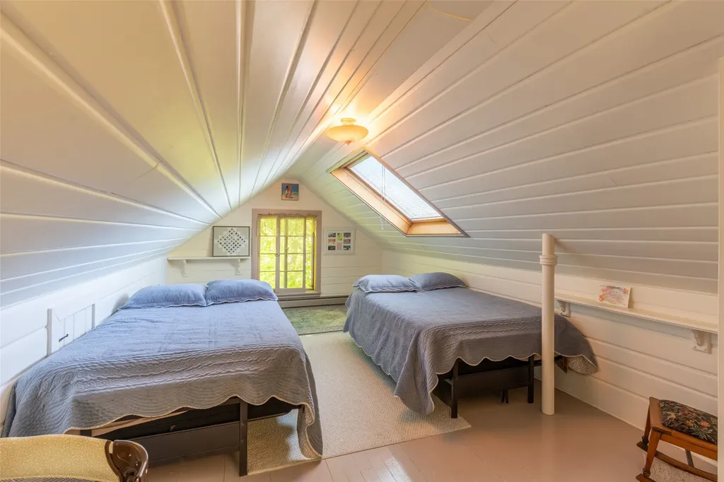 21034 Mt Highway 35 Bigfork MT 59911