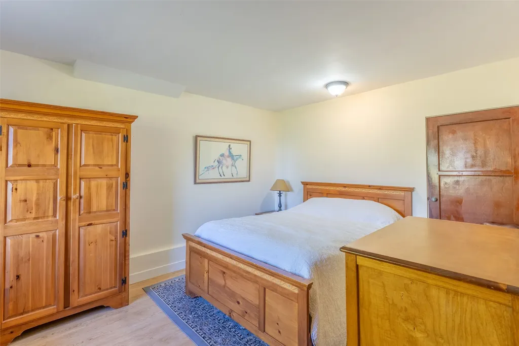 21034 Mt Highway 35 Bigfork MT 59911