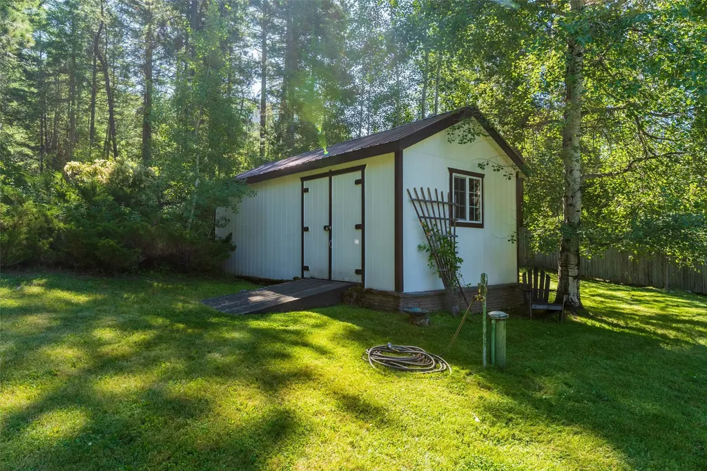 21034 Mt Highway 35 Bigfork MT 59911