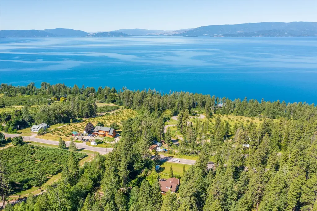 21034 Mt Highway 35 Bigfork MT 59911