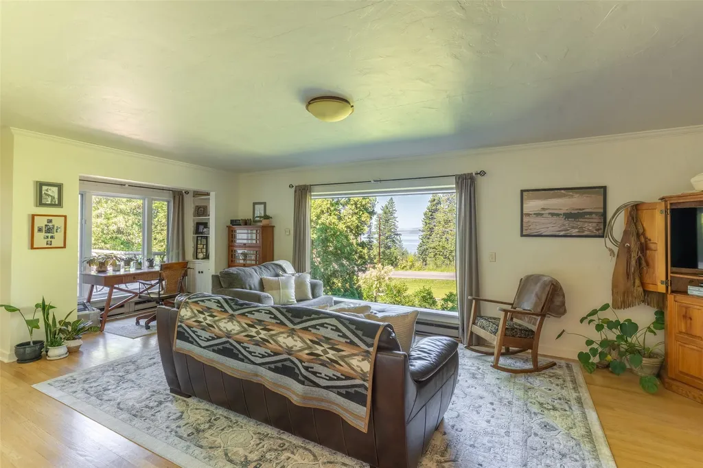 21034 Mt Highway 35 Bigfork MT 59911