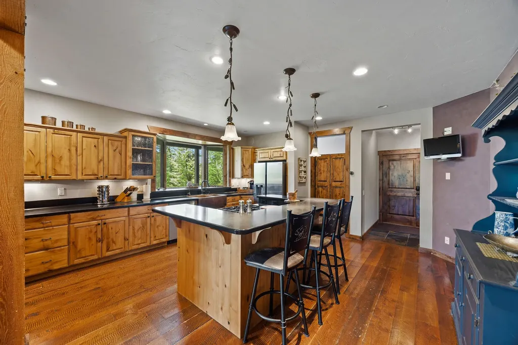 70 Big Cedar Bigfork MT 59911