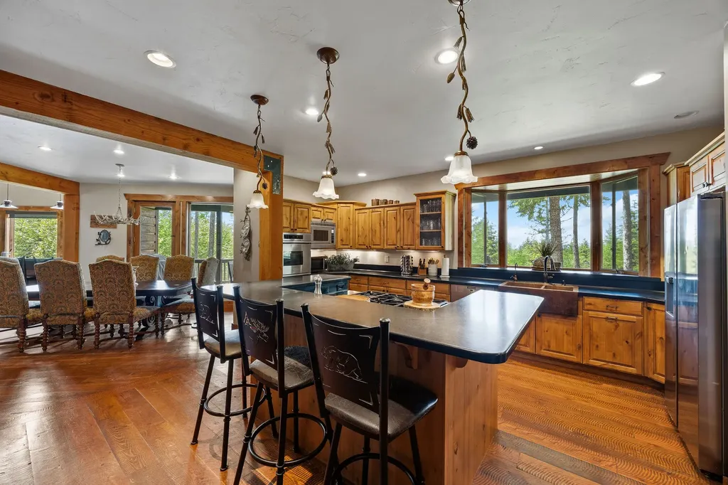 70 Big Cedar Bigfork MT 59911