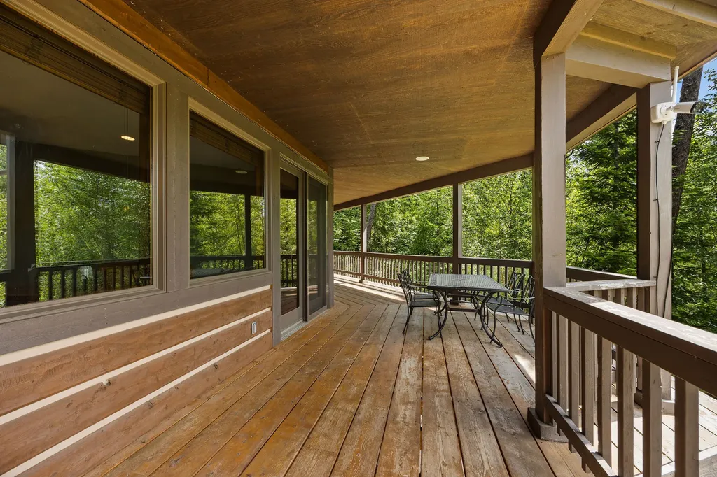 70 Big Cedar Bigfork MT 59911