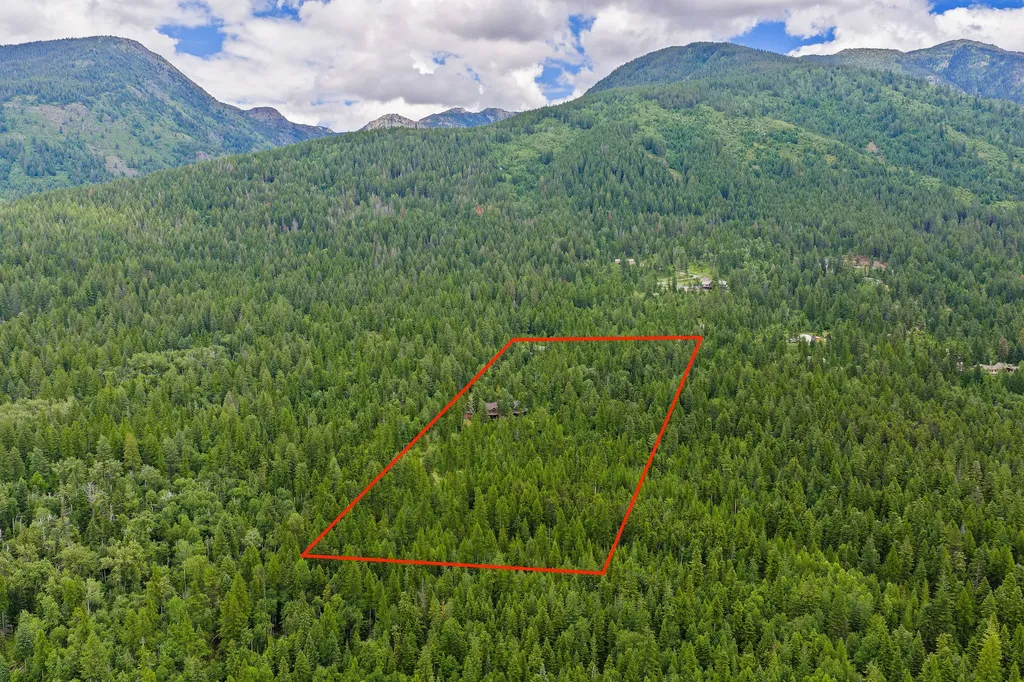 70 Big Cedar Bigfork MT 59911