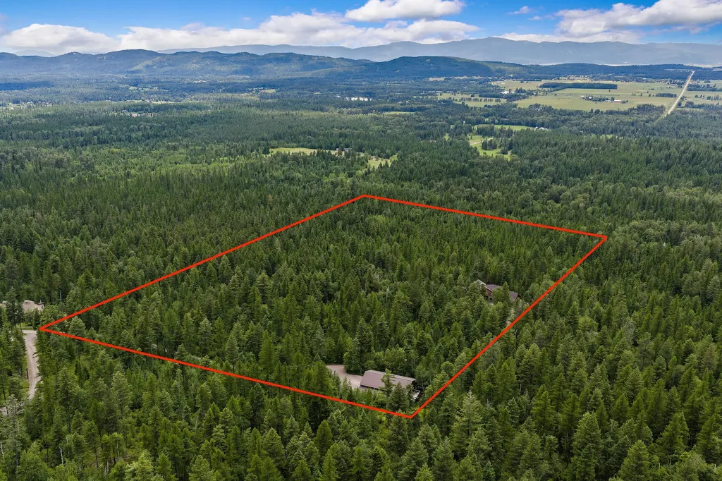 70 Big Cedar Bigfork MT 59911