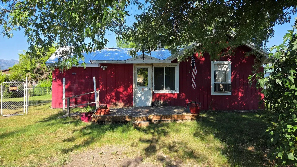 42220 2nd Avenue E Pablo MT 59855