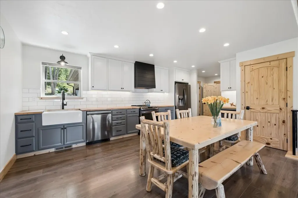 220 Elk Ranch Road Kila MT 59920
