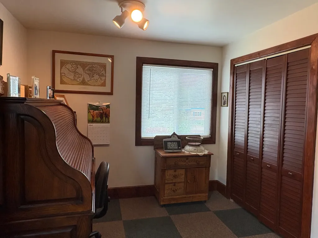 1136 Glendale Dillon MT 59725