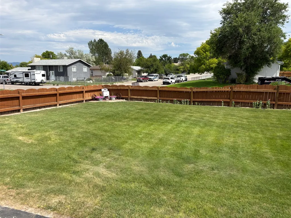 1136 Glendale Dillon MT 59725