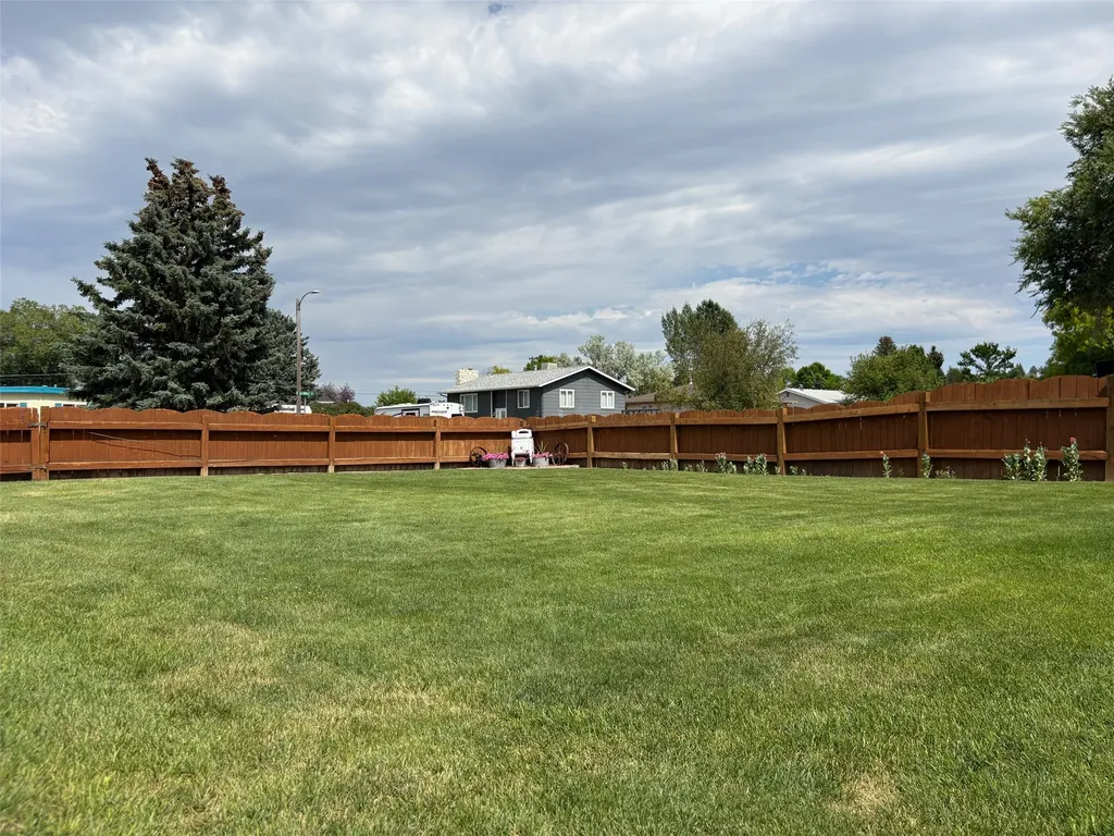 1136 E Glendale Street Dillon MT 59725