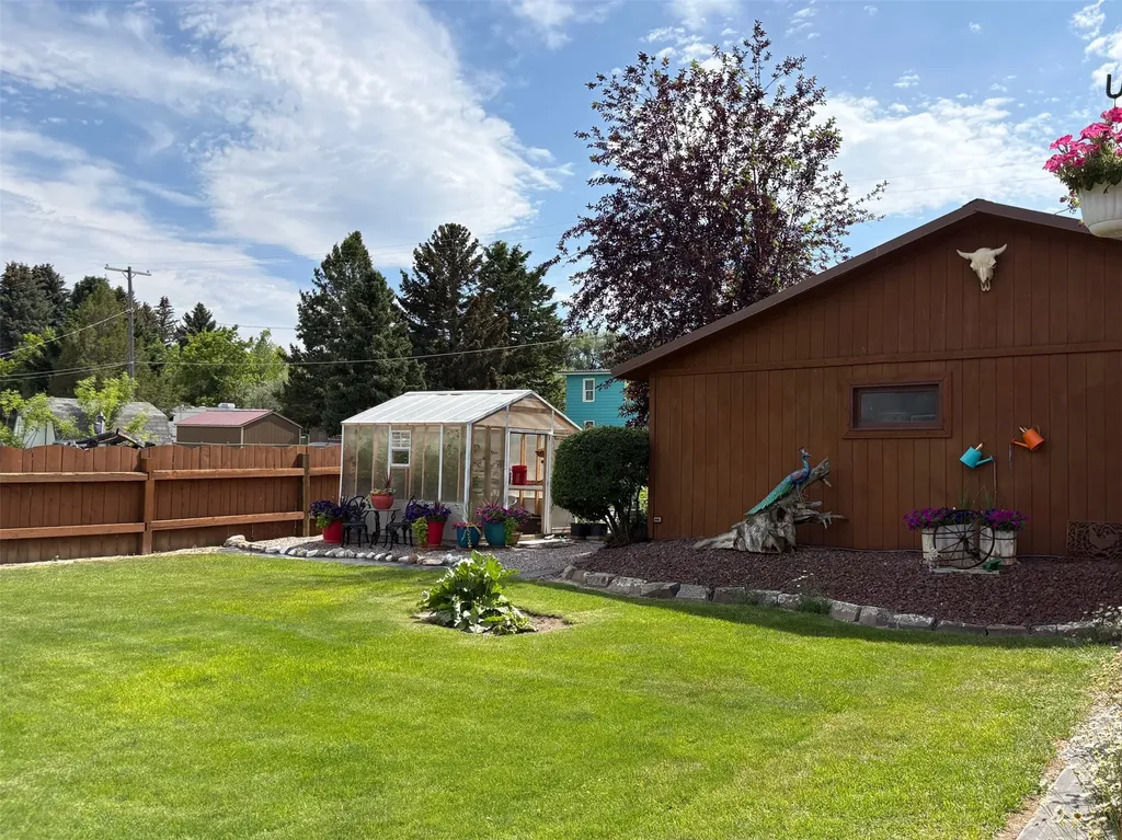1136 Glendale Dillon MT 59725