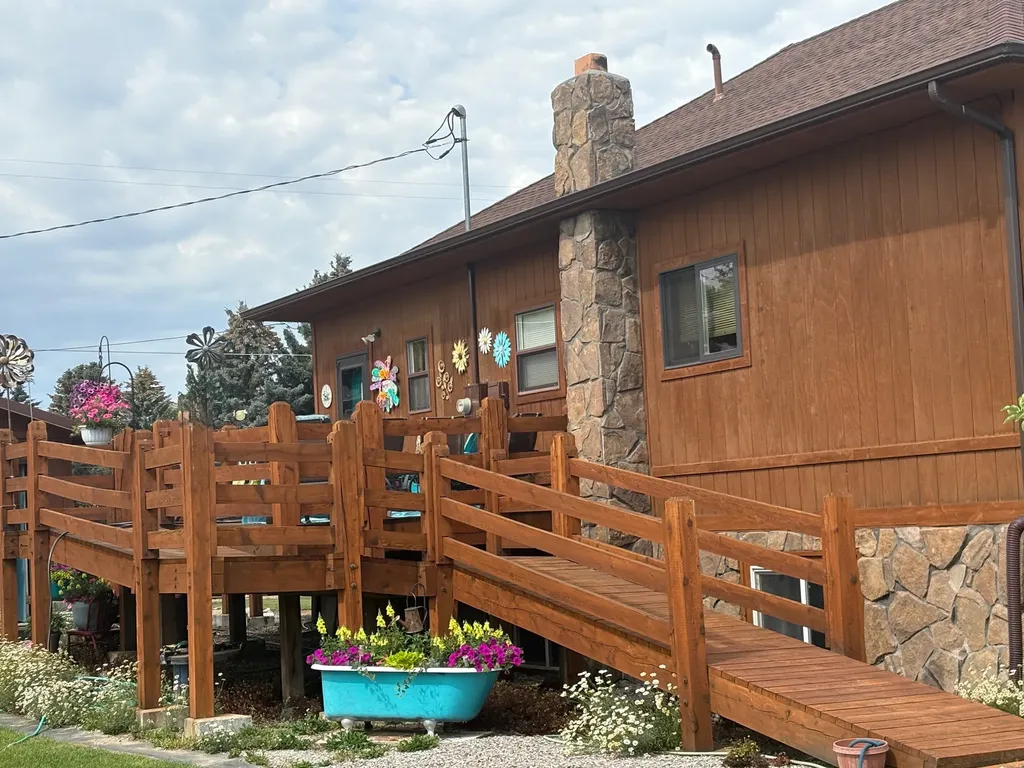 1136 Glendale Dillon MT 59725