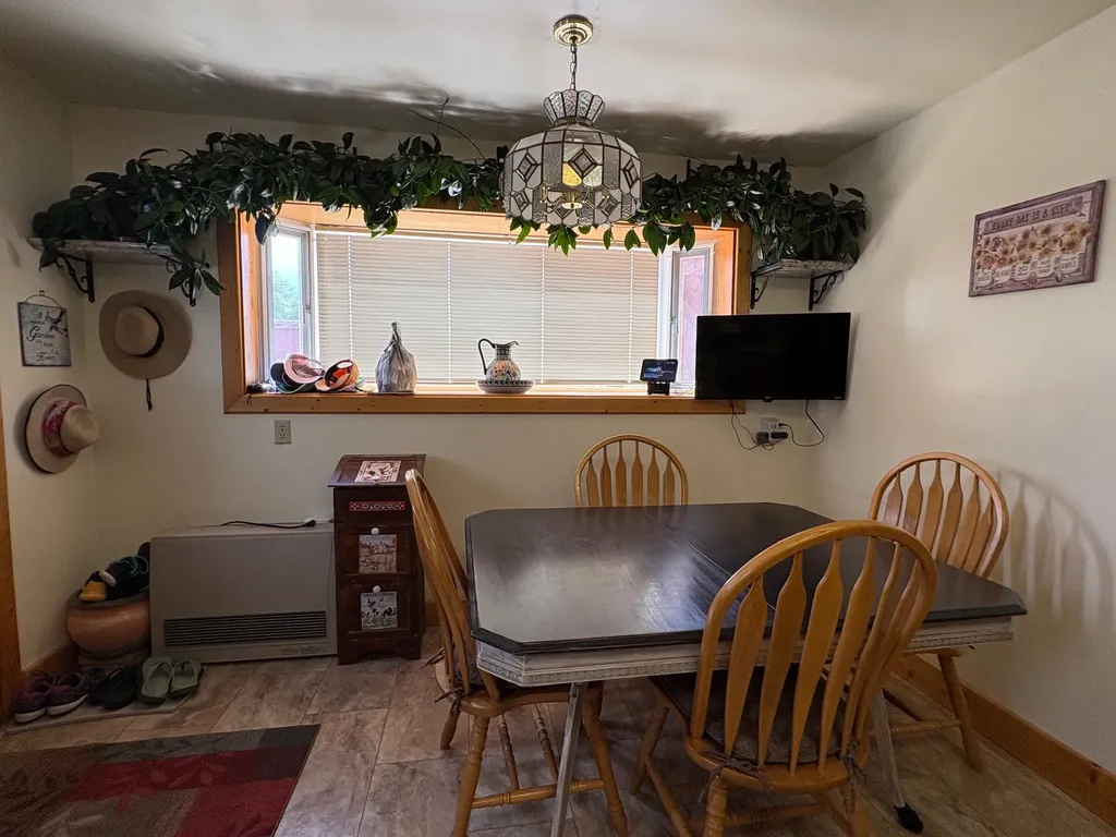 1136 Glendale Dillon MT 59725