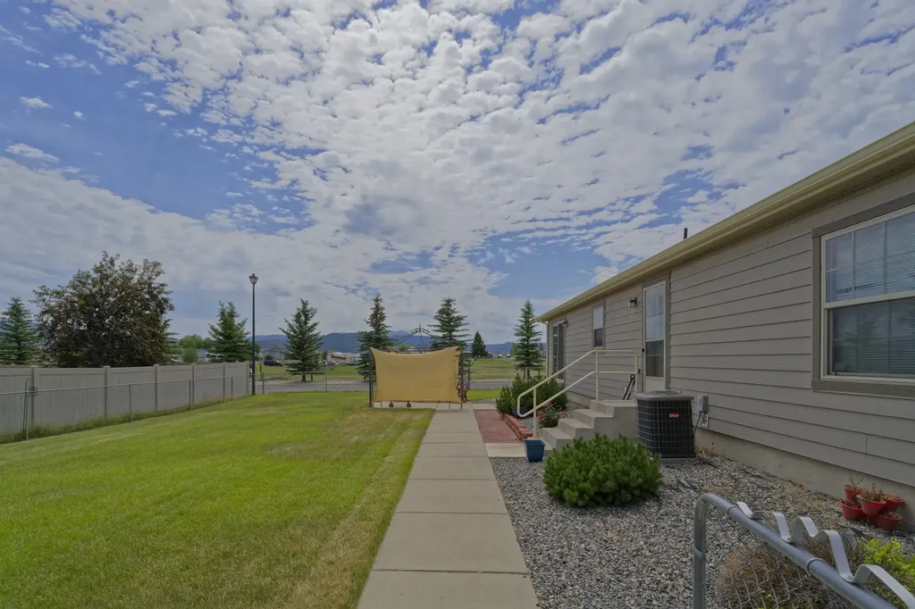 4852 S Warren Avenue Butte MT 59701