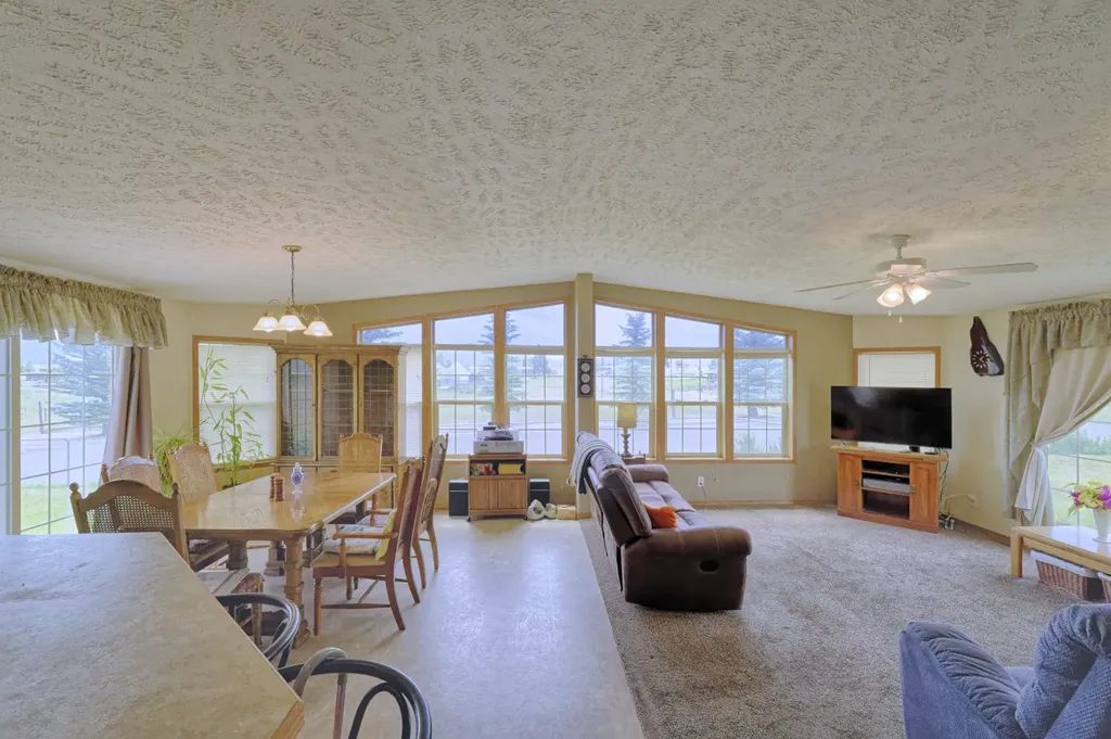 4852 S Warren Avenue Butte MT 59701