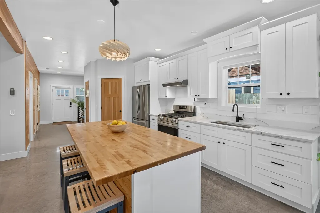 261 Burns Street Somers MT 59932