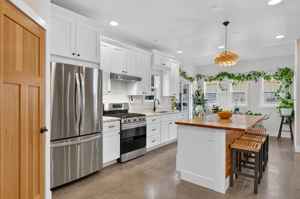 261 Burns Street Somers MT 59932