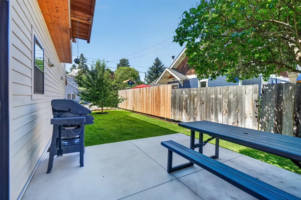 261 Burns Street Somers MT 59932