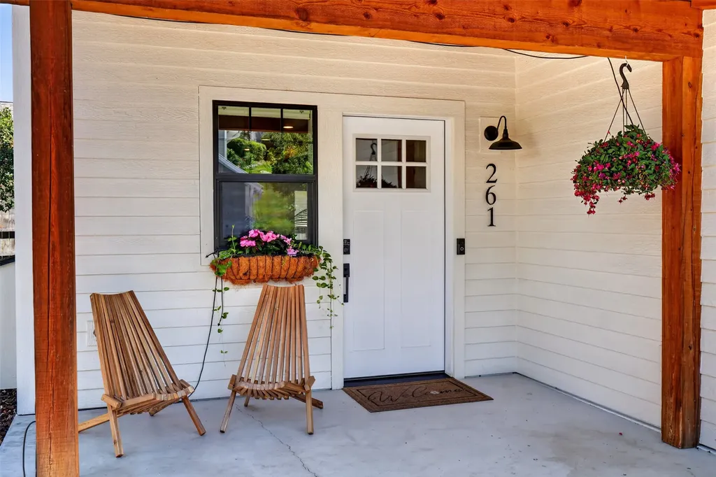 261 Burns Street Somers MT 59932
