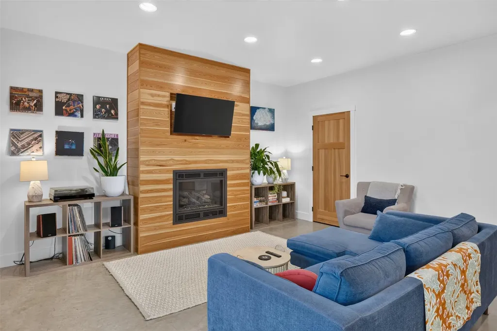 261 Burns Street Somers MT 59932
