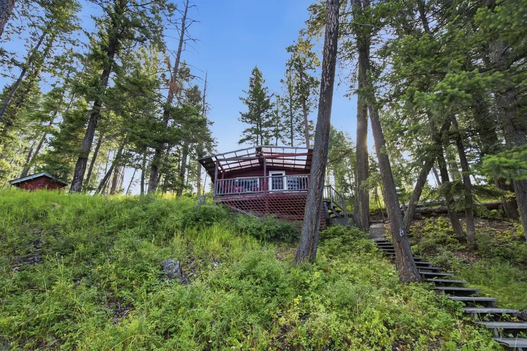 1822 Echo Cabin Loop Bigfork MT 59911