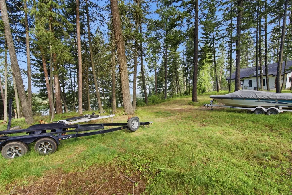 1822 Echo Cabin Loop Bigfork MT 59911