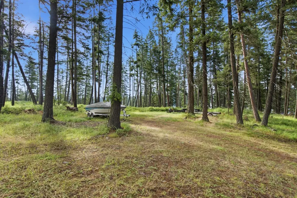 1822 Echo Cabin Loop Bigfork MT 59911