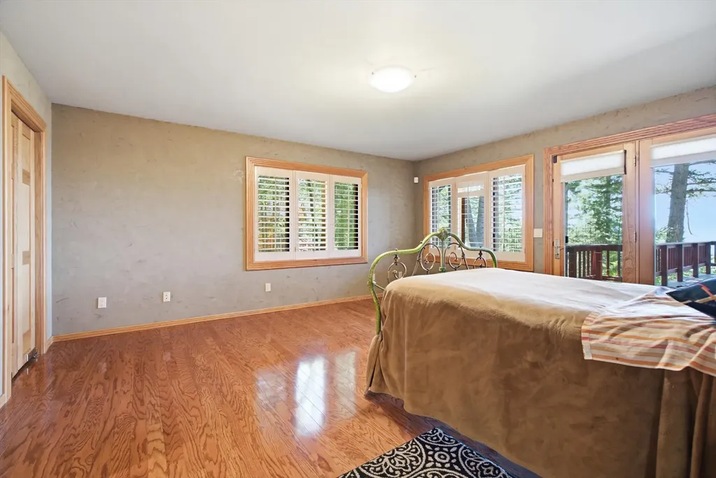 9050 Mt Highway 35 Bigfork MT 59911