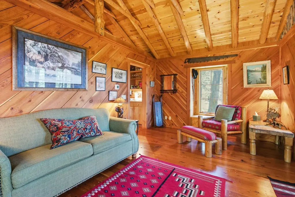 9050 Mt Highway 35 Bigfork MT 59911