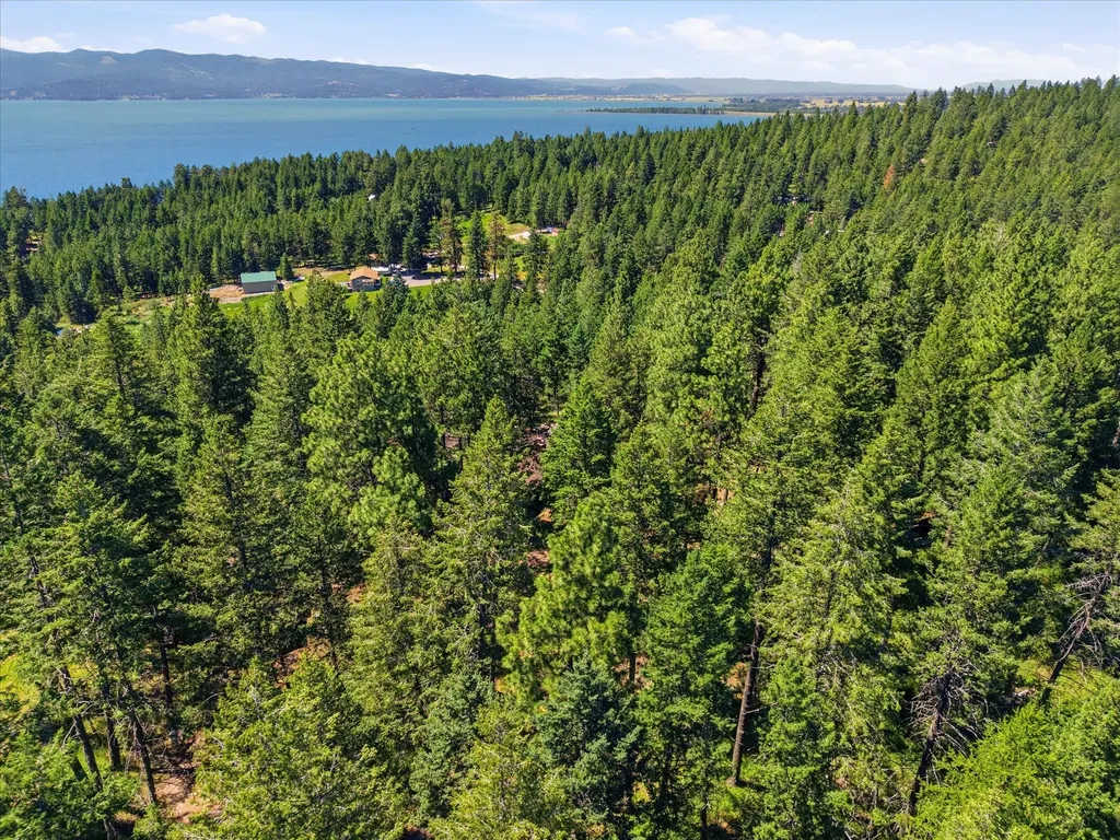 9050 Mt Highway 35 Bigfork MT 59911