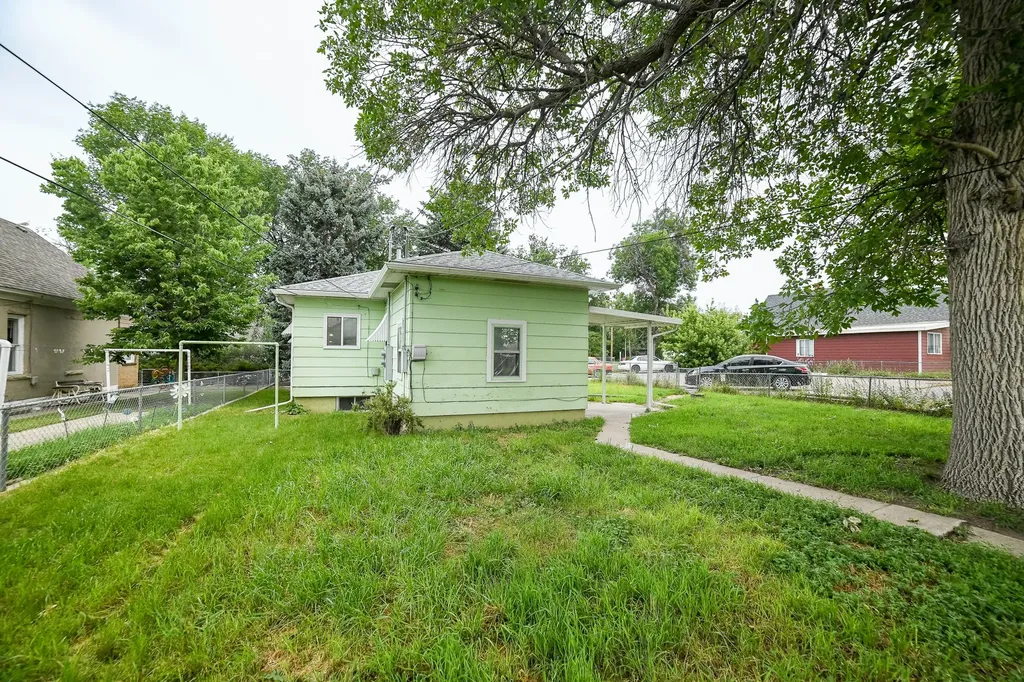 1216 9th Avenue S Great Falls MT 59405