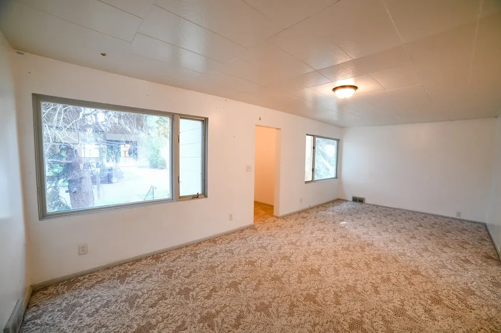 1216 9th Avenue S Great Falls MT 59405