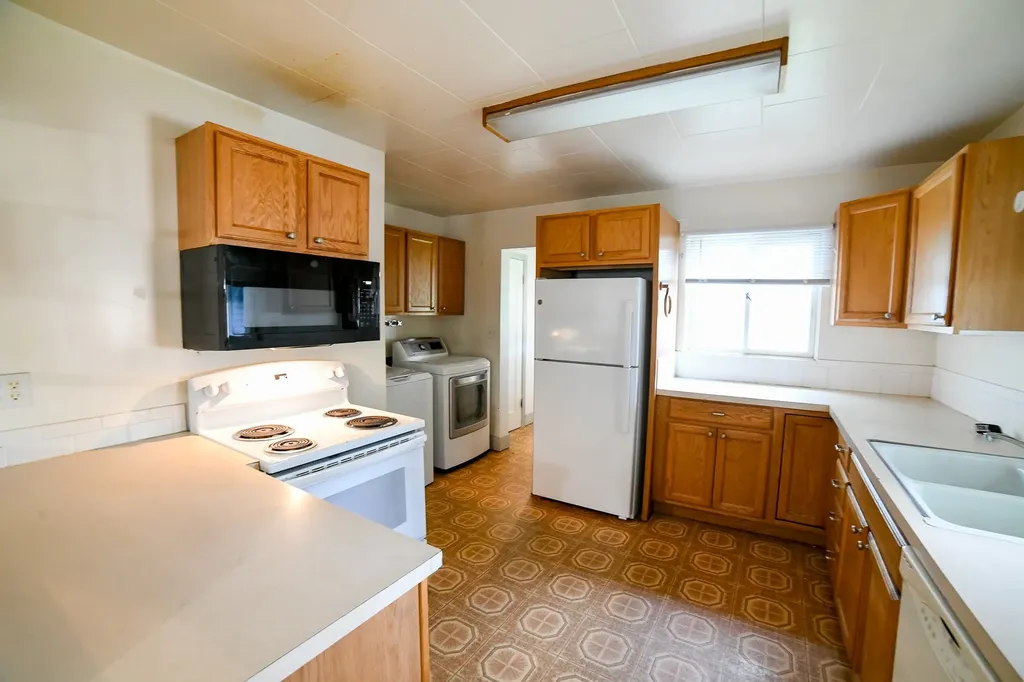 1216 9th Avenue S Great Falls MT 59405