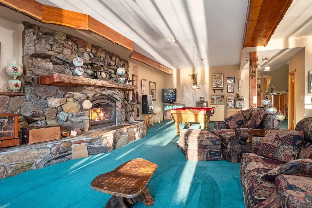 416 Electric Avenue Bigfork MT 59911