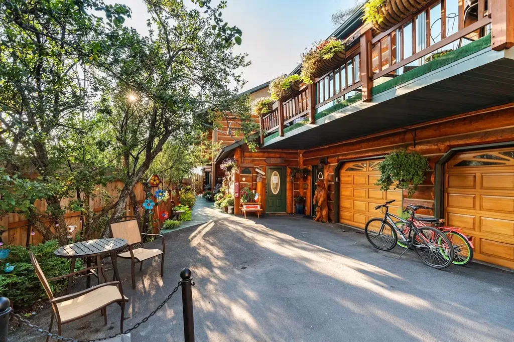 416 Electric Avenue Bigfork MT 59911