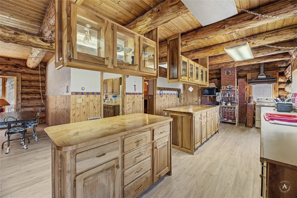 3280 Blossburg Road Elliston MT 59728