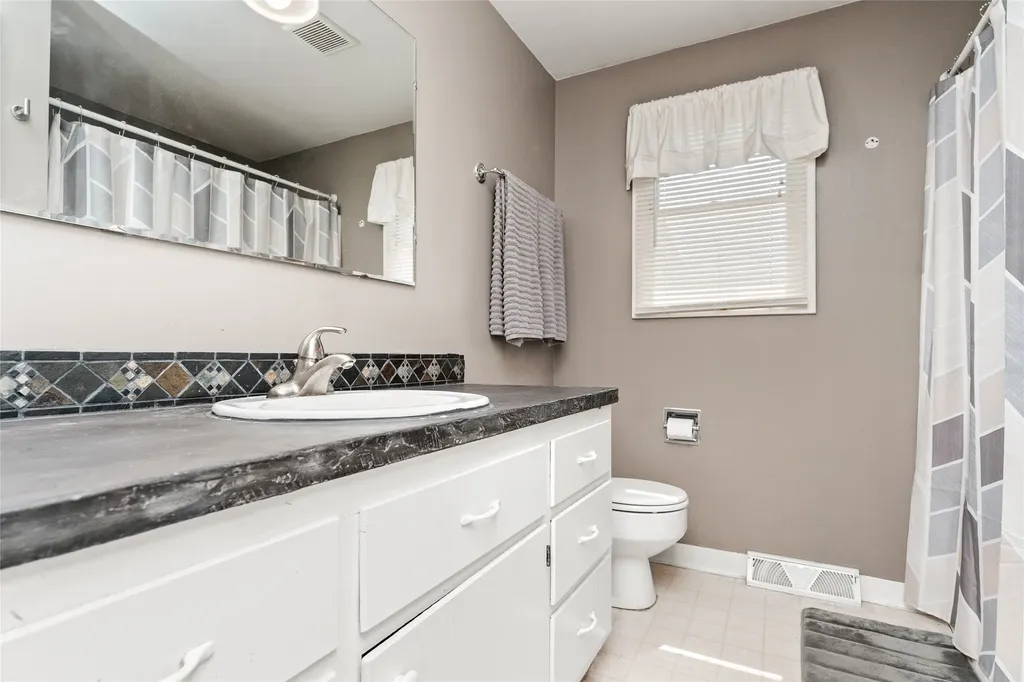 912 Avenue C NW Great Falls MT 59404